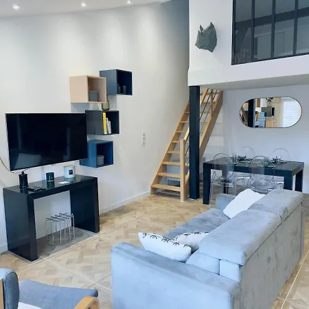 Origamix Center And Garage Daire